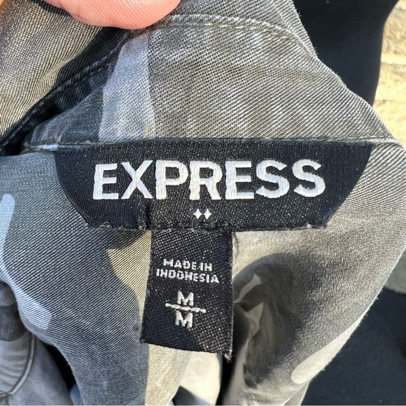 Express Camo Button Up - Picture 7 of 7